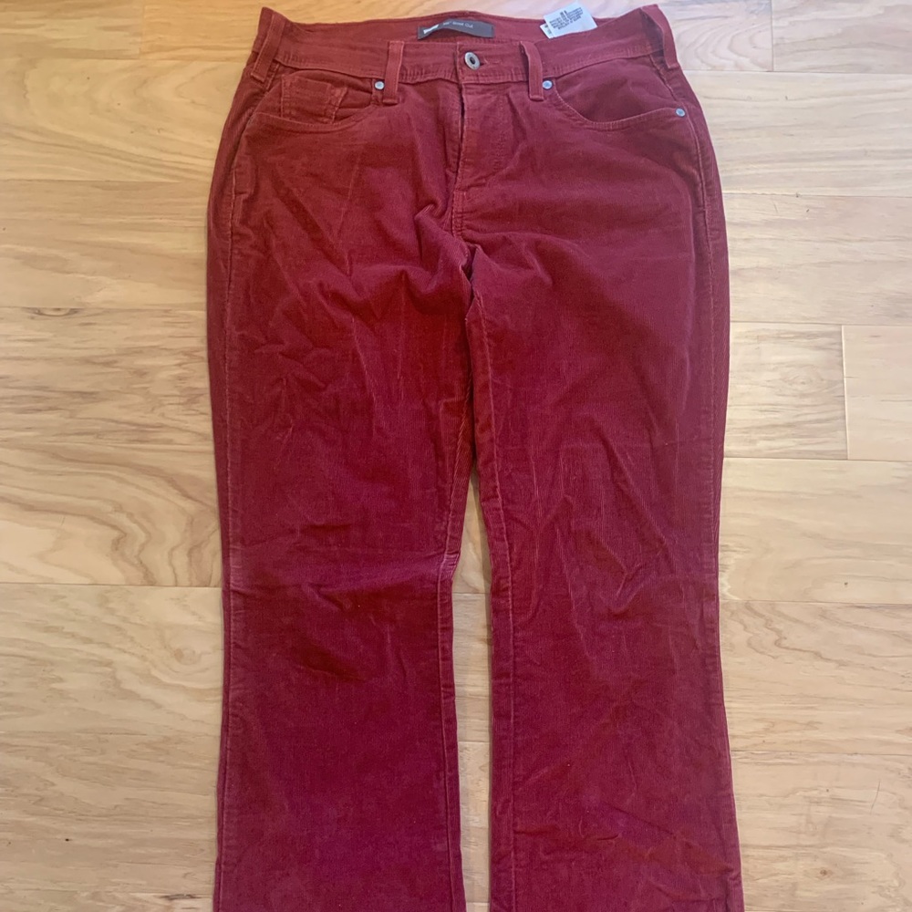 Levi’s 515 Bootcut Corduroy Jeans Red/Maroon Color Size 6M